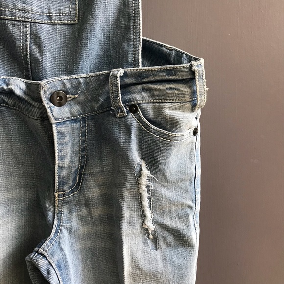 ⚠️⬇️NWOT • Lola detachable bib overalls - Picture 4 of 7